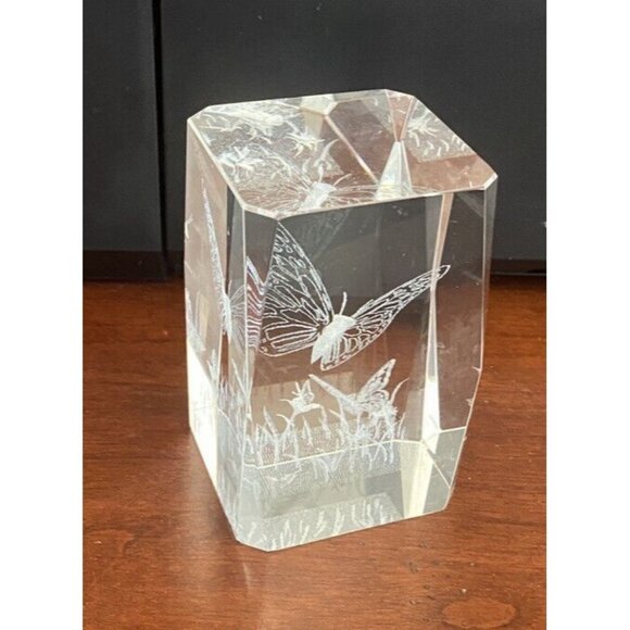 Butterflies CHIPPED 3D Laser Etched Crystal Glass Cube Paperweight 3”x 2”x2” PIC - Picture 2 of 7